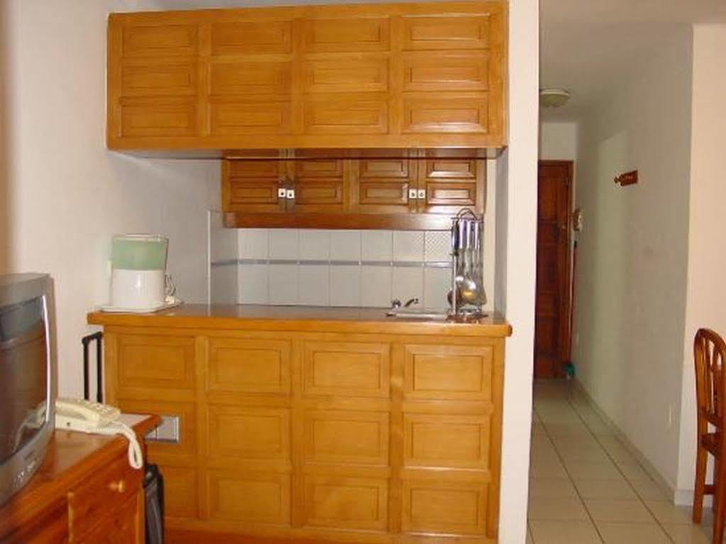 Apartamentos Playamar Puerto del Carmen  Exterior photo